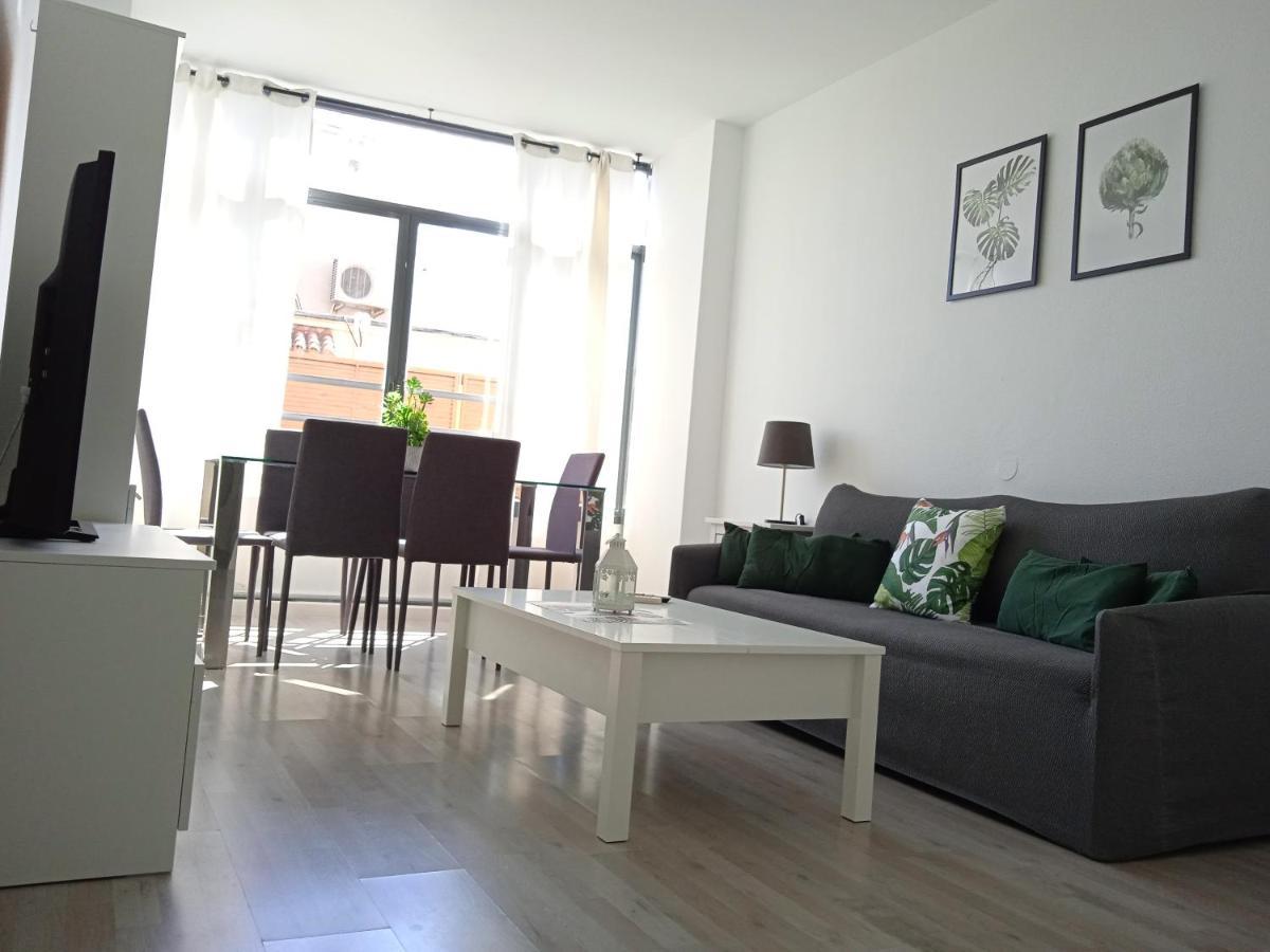 Апартаменты Apartamento Con Encanto 'Larios Luxy' Малага Экстерьер фото