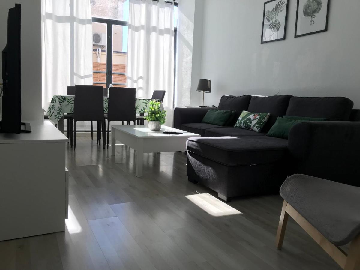 Апартаменты Apartamento Con Encanto 'Larios Luxy' Малага Экстерьер фото